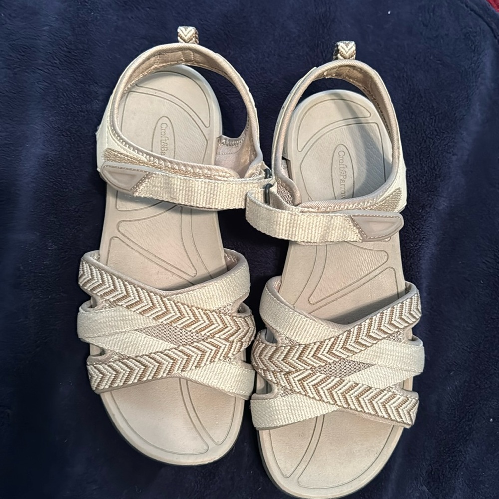 Sandal with Velcro